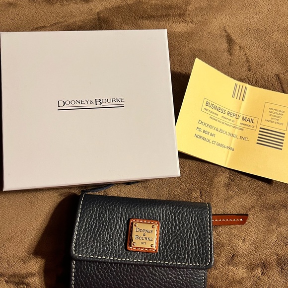Dooney wallet - Picture 2 of 2